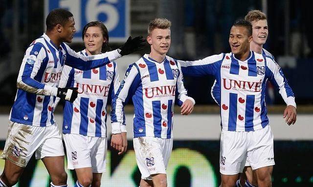 奥尔莫出战 奥尔莫出战