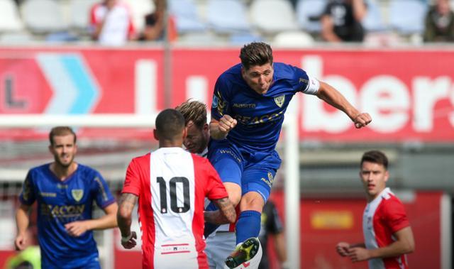 跟的球员相 跟的球员相